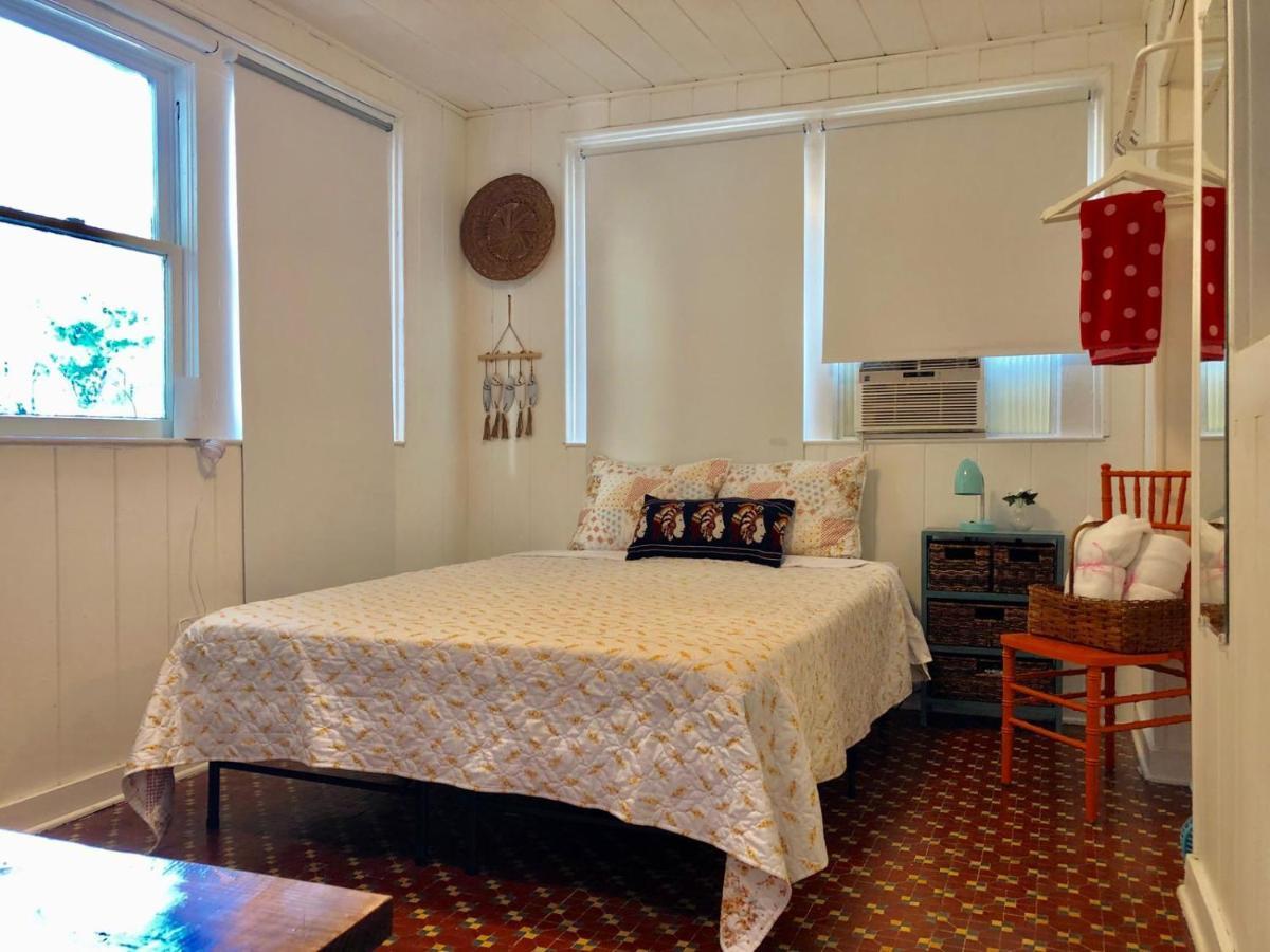 Private Studio With Free Parking マイアミ エクステリア 写真